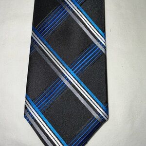 Apt 9 Men’s Jed Grid Neck Tie. Primary colors are black and blue. NWT